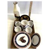 Rooster decor/dishware