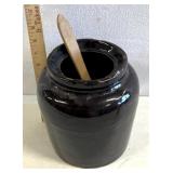 Vintage bean pot no lid