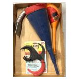 Auto fluid funnels/grip