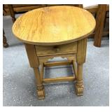 Small stand with one drawer