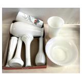 Vases/other glassware