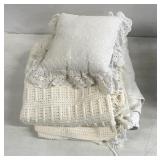 Throw  blankets and pillow