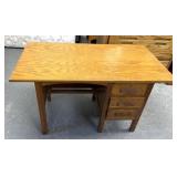 Vintage wooden office desk/46 x 25 x 26"