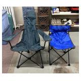 2 foldable, lounger chairs