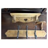3 Wall hanging shelves