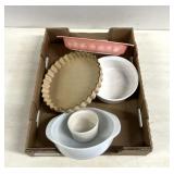 Variety of Pyrex/pie dish/bakeware