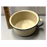 Vintage enamel wear pot