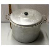 Aluminum boiling pot