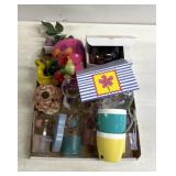 Retro floral themed collectibles/decor