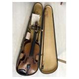 Vintage violin some ware