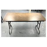 5ï¿½ x 30" x 29ï¿½ heavy duty fold up table