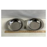 2 stainless steel inserts