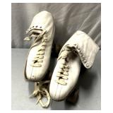 Retro girls rollerskates
