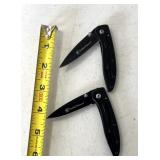 2 Smith & Wesson pocketknives