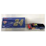 Jeff Gordon #24 - dually diecast