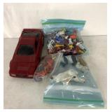 Retro car/ figurines