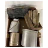 Vintage collectibles/lunchbox, etc.