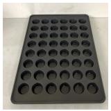 15" x 21" metal molds/mini cupcake tin
