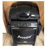 Aussie gas grill/no tank comes with cover