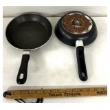 2 t-fal frying pans