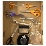 Scissors & magnifying glass