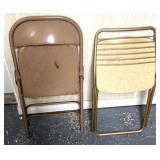 2 folding chairs