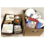 Plastic plates/ bowls/ napkins