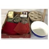 Pampered chef flower sugar shaker/other kitchen