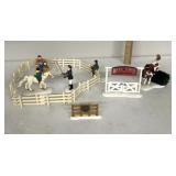 Department 56- Bucks County stables