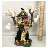 Department 56- Haunted tree house