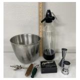 Vintage plastic spritzer/stainless steel ice