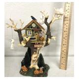 Department 56 - Haunted treehouse