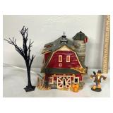 Department 56 - Haunted barn W/ sound