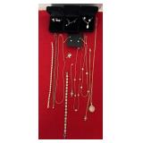 Necklaces/jewelry