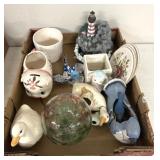 Animal figurines/planters/coin Bank/other