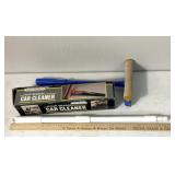 2 Glass cleaners/extender handle