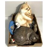 Cat figurines