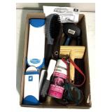 Pet grooming items