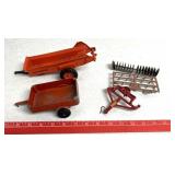 Toy wagon/Toy farm parts