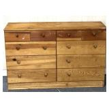 Dresser some ware