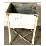 vintage enameled single wash tub