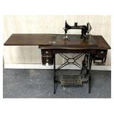 Vintage model B, Minnesota sewing machine with
