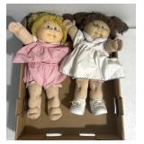 2 cabbage Patch dolls