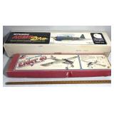 2 vintage model airplanes/RC