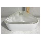 Triangular bakeware dish