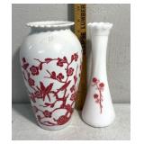Vases floral pattern