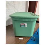 Plastic Storage Tote 73qt