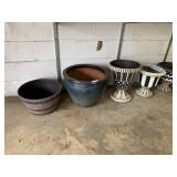 Flower Pots (mostly Plastic)