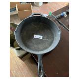 Cast Iron Skillet Lodge 10SK