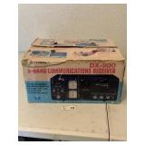 Realistic 5 Band Communications Receiver DX-200